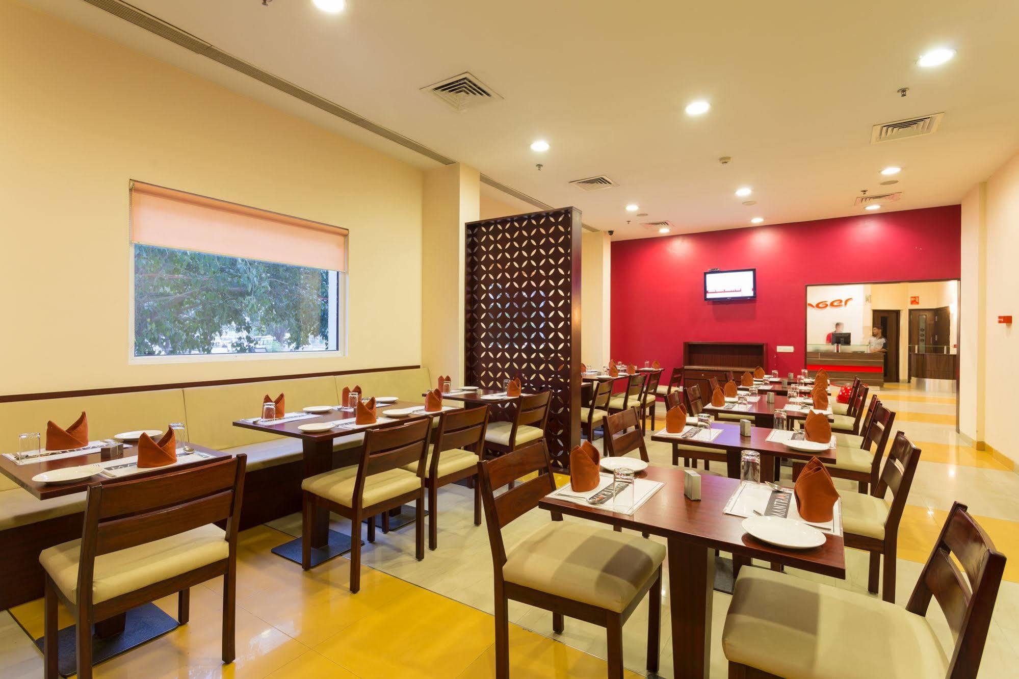 Jaipur Hotel Exterior photo